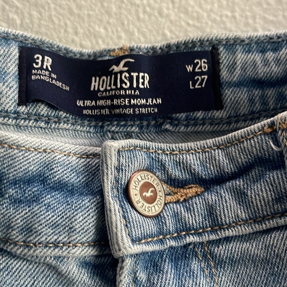 Hollister Ultra High Rise Mom Jeans Size 3R - Picture 8 of 9